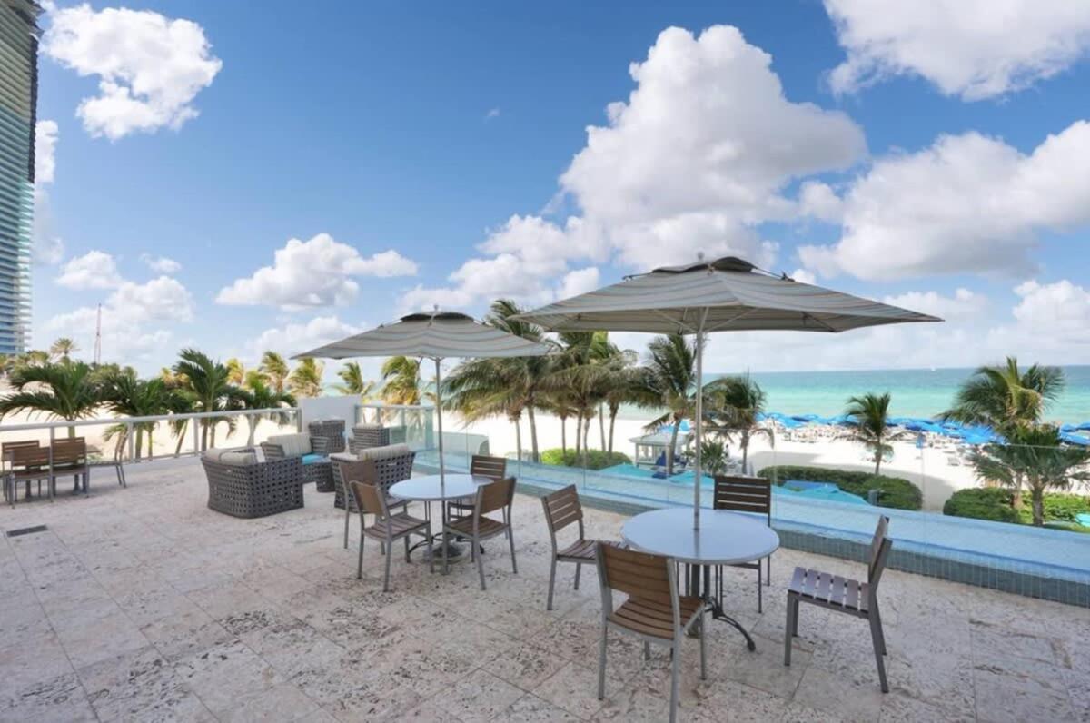 Beachfront Resort Pool Ocean View Balcony Miami Beach Exterior foto