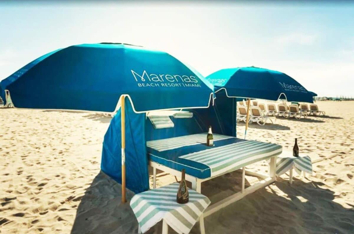 Beachfront Resort Pool Ocean View Balcony Miami Beach Exterior foto
