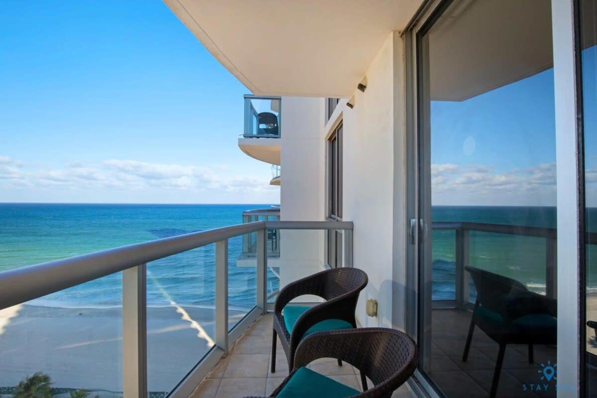 Beachfront Resort Pool Ocean View Balcony Miami Beach Exterior foto